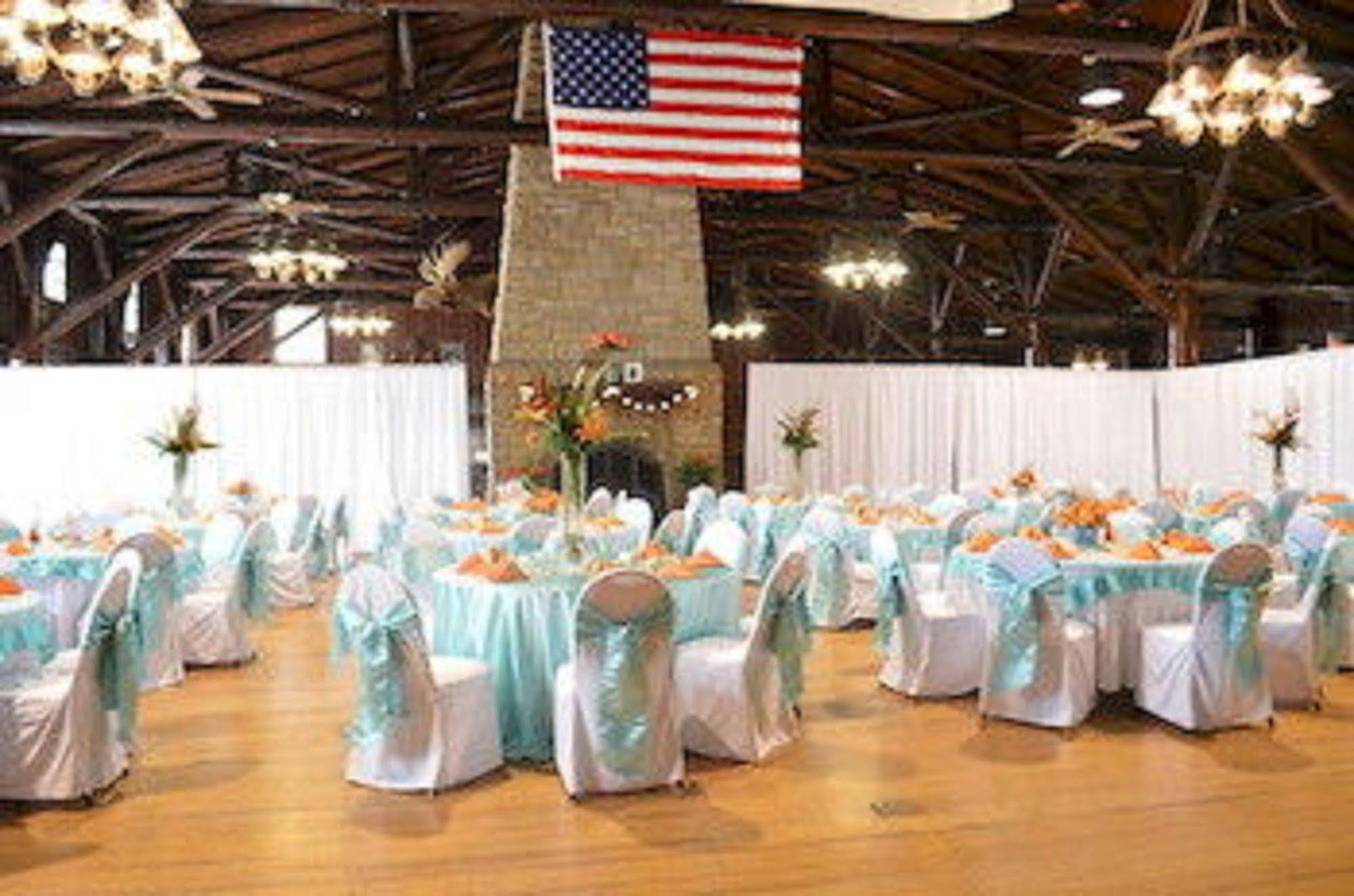 Starved Rock Lodge & Conference Center Utica Ngoại thất bức ảnh