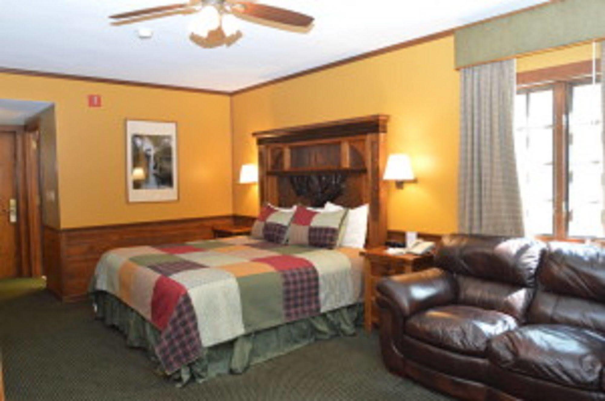 Starved Rock Lodge & Conference Center Utica Ngoại thất bức ảnh