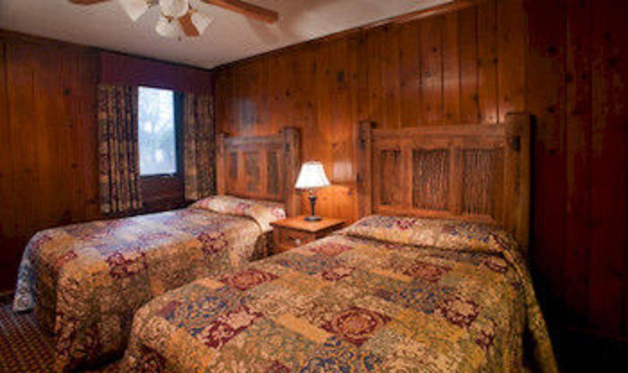 Starved Rock Lodge & Conference Center Utica Ngoại thất bức ảnh